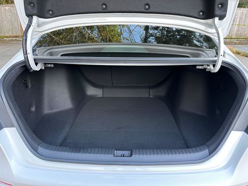 Used 2025 Honda Accord Touring image 14