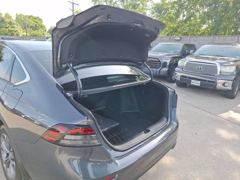Used 2025 Honda Accord EX-L image 36