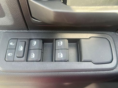 New 2026 RAM 2500 Tradesman w/ Chrome Appearance Group image 9