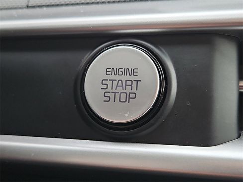 Used 2023 Kia K5 LXS image 21