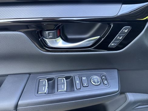 Used 2023 Honda CR-V EX-L image 9