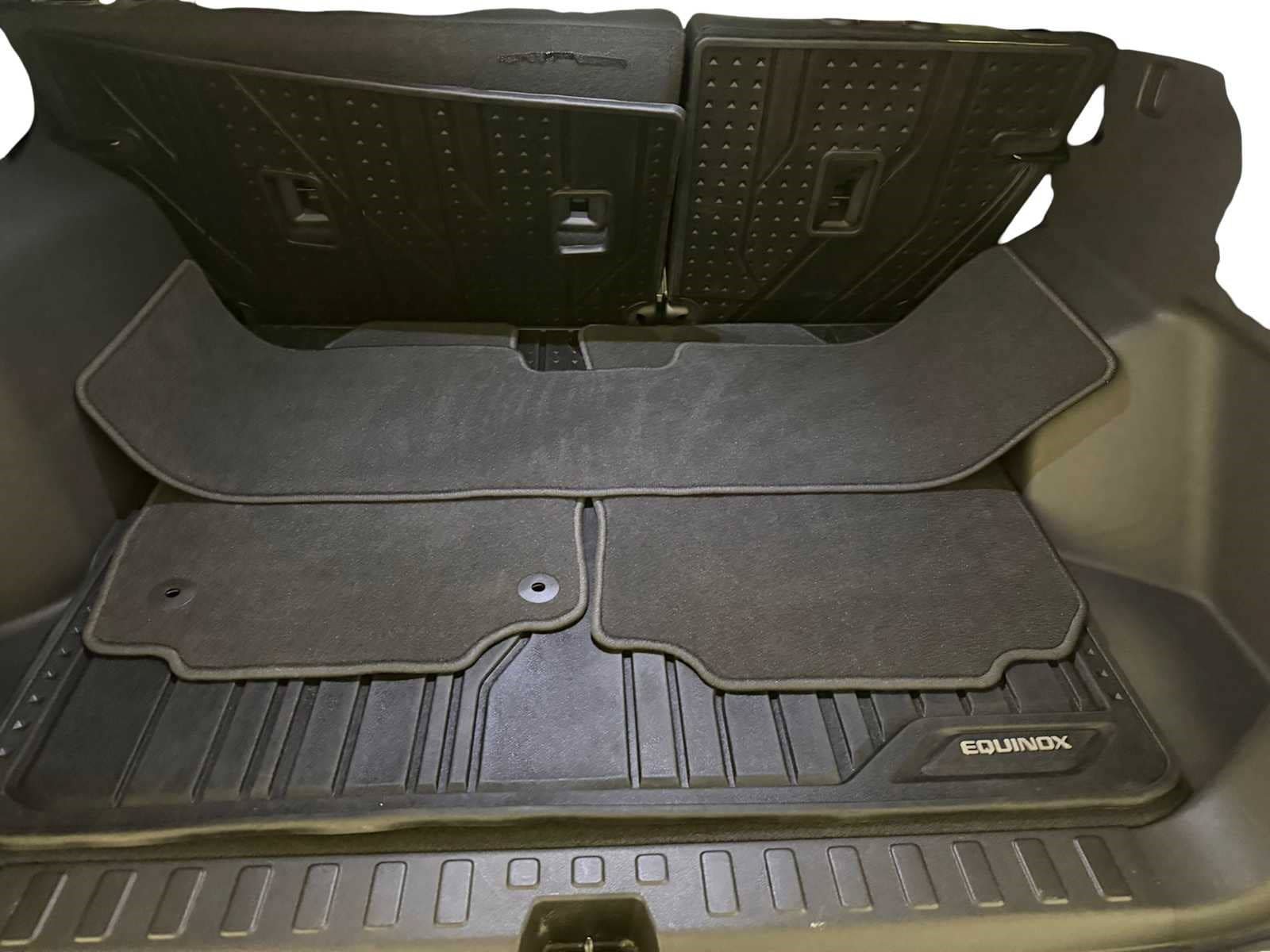 Used 2024 Chevrolet Equinox LT FWD image 23