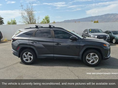 Used 2022 Hyundai Tucson SEL w/ Winter Package AWD/4WD image 4