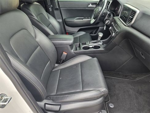 Used 2021 Kia Sportage S image 13