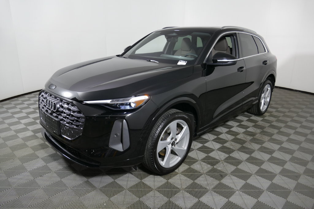 Used 2025 Audi Q5 Premium Plus AWD/4WD image 7