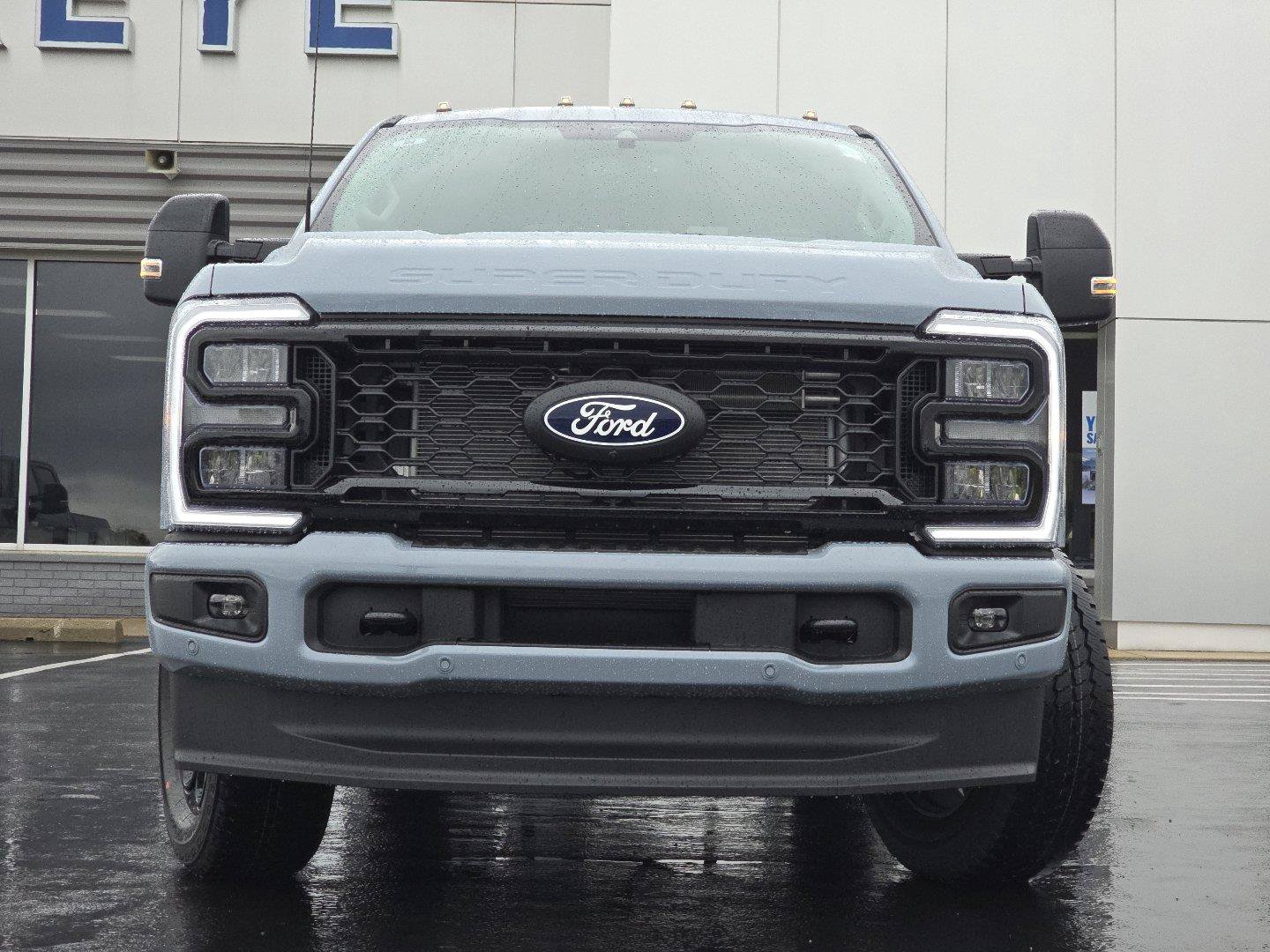 New 2027 Ford F350 Lariat w/ Black Appearance Package AWD/4WD image 10