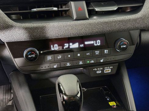 New 2026 Subaru Outback Limited AWD/4WD image 20