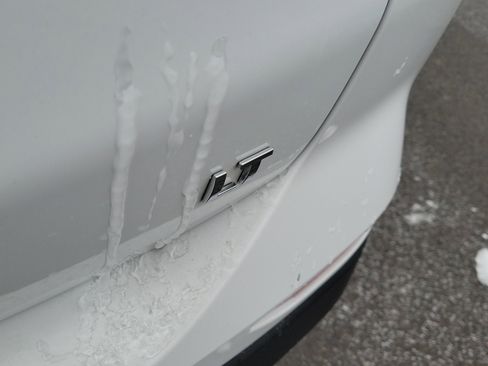 Used 2022 Chevrolet Equinox LT image 6