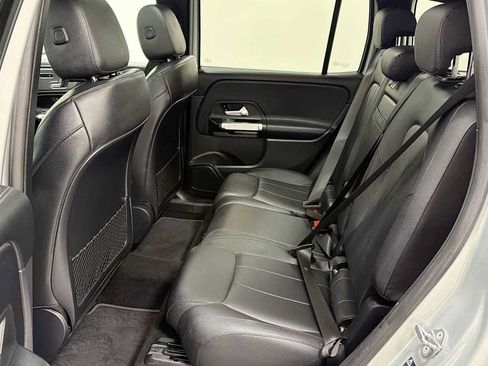 Used 2022 Mercedes-Benz GLB 250 4MATIC image 24