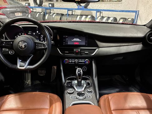 Used 2022 Alfa Romeo Giulia Ti w/ Active Assist Plus Package RWD image 14