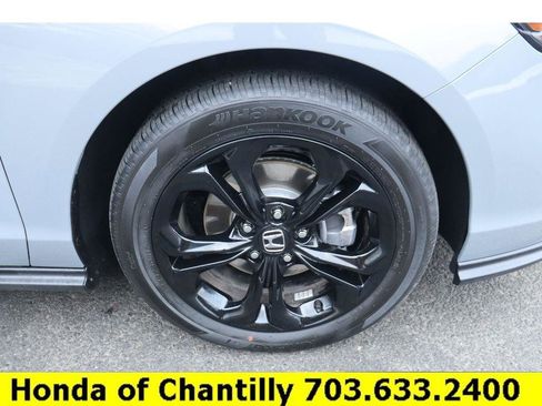 Certified 2025 Honda Accord SE image 29