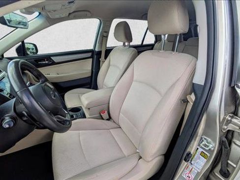 Used 2018 Subaru Outback 2.5i Premium image 17