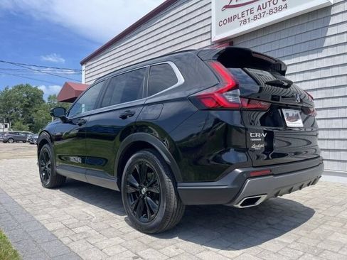 Used 2025 Honda CR-V Touring image 7