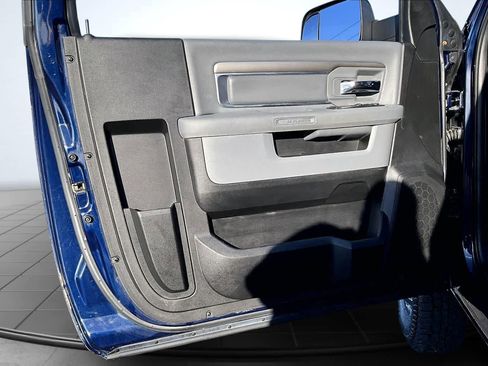 Used 2018 RAM 3500 Tradesman w/ Chrome Appearance Group image 26