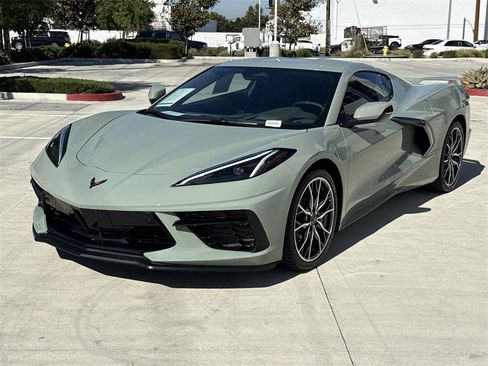 Used 2024 Chevrolet Corvette Stingray Premium Cpe w/ Z51 Performance Package image 7