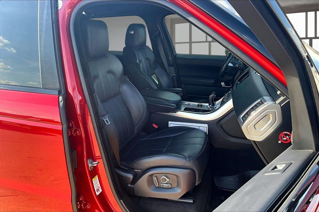 Used 2017 Land Rover Range Rover Sport HSE AWD/4WD image 7