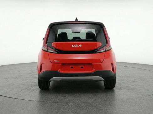 Used 2025 Kia Soul LX w/ LX Technology Package image 7