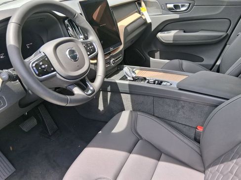 New 2026 Volvo XC60 T8 Plus w/ Protection Package Premier AWD/4WD image 11