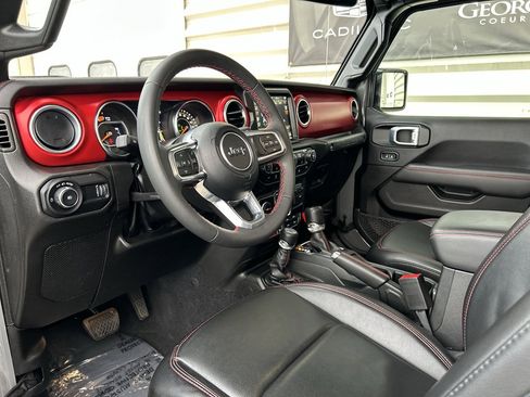 Used 2023 Jeep Wrangler Unlimited Rubicon image 11