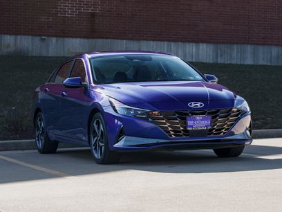 Used 2023 Hyundai Elantra Limited