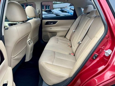 Used 2015 Nissan Altima 3.5 SL FWD image 14
