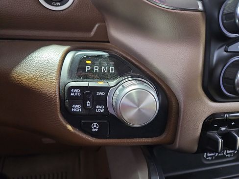 Used 2021 RAM 1500 Laramie AWD/4WD image 22
