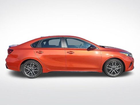 Used 2023 Kia Forte GT-Line w/ GT-Line Technology Package FWD image 9