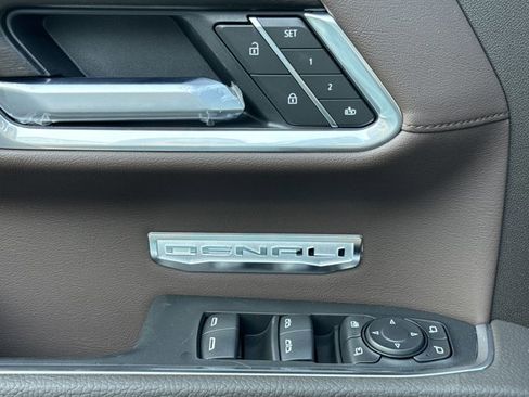 New 2026 GMC Sierra 1500 Denali w/ Denali Reserve Package image 18