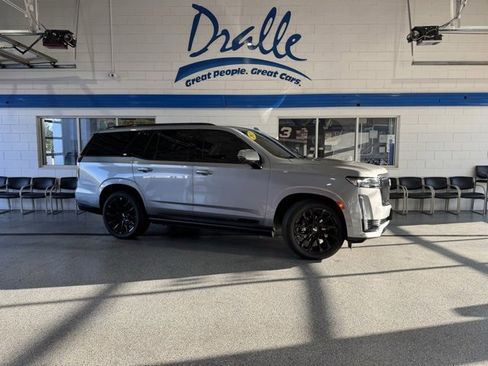 Used 2023 Cadillac Escalade Sport w/ LPO, ONYX Package image 1