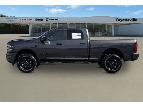 New 2026 RAM 2500 Big Horn AWD/4WD image 6