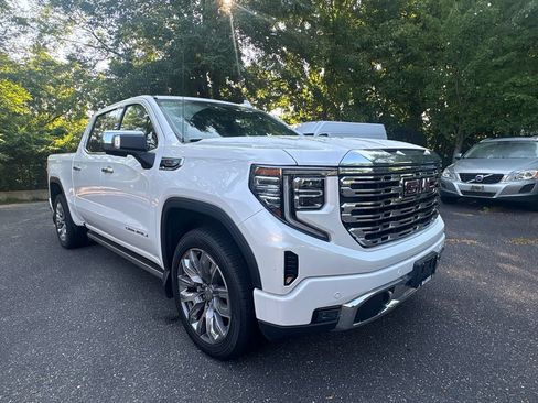 Used 2023 GMC Sierra 1500 Denali AWD/4WD image 5