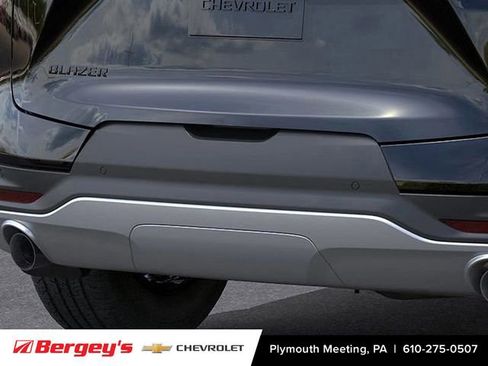 New 2025 Chevrolet Blazer LT w/ Midnight/Sport Edition image 18