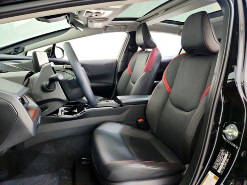 Used 2024 Toyota Prius Prime XSE image 12