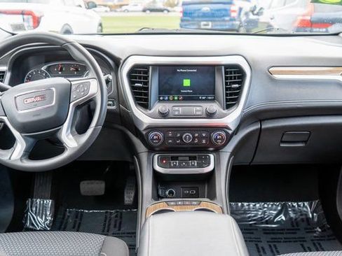 Used 2023 GMC Acadia SLE image 15