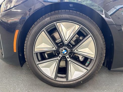 New 2026 BMW i4 xDrive40i AWD/4WD image 33