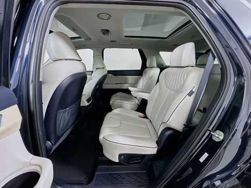 Used 2023 Hyundai Palisade Limited w/ Cargo Package FWD image 26