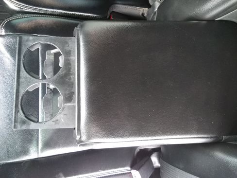 Used 2017 Ford F150 Lariat w/ Equipment Group 502A Luxury image 9