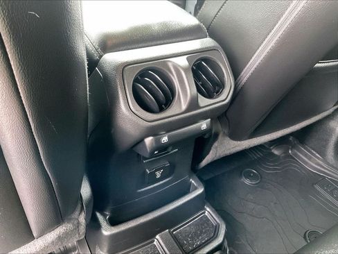 Used 2023 Jeep Wrangler Unlimited Sahara w/ Cold Weather Group AWD/4WD image 27