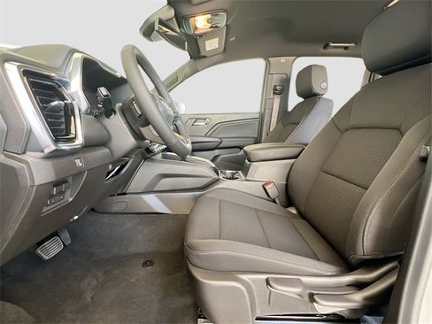 New 2026 GMC Canyon Elevation w/ Convenience Package image 15