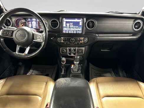 Used 2018 Jeep Wrangler Unlimited Sahara w/ Dual Top Group AWD/4WD image 16
