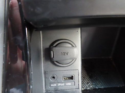 Used 2013 Hyundai Elantra GLS w/ Preferred Pkg FWD image 21