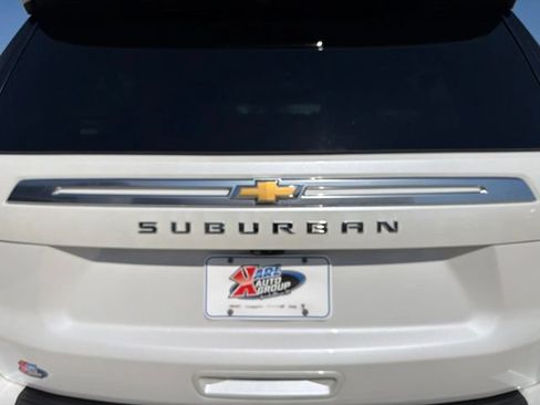 Certified 2022 Chevrolet Suburban High Country AWD/4WD image 37