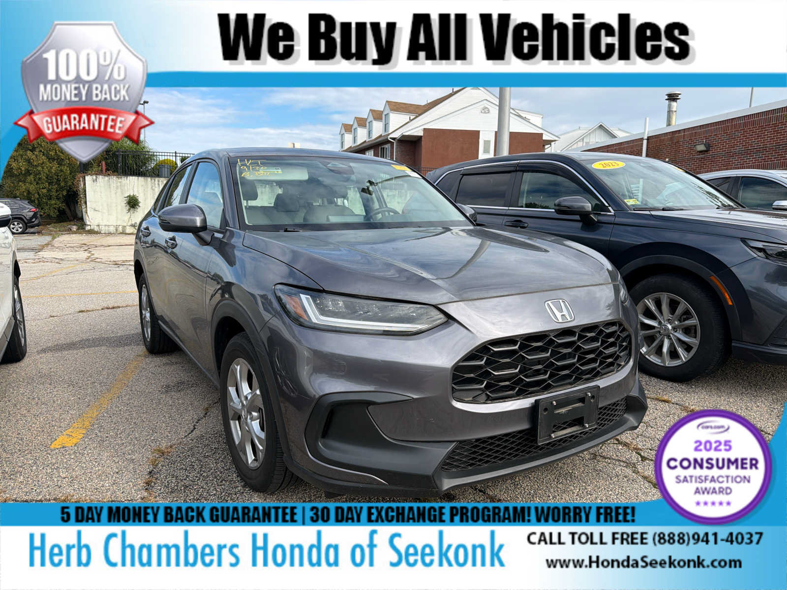 Used 2023 Honda HR-V LX image 1