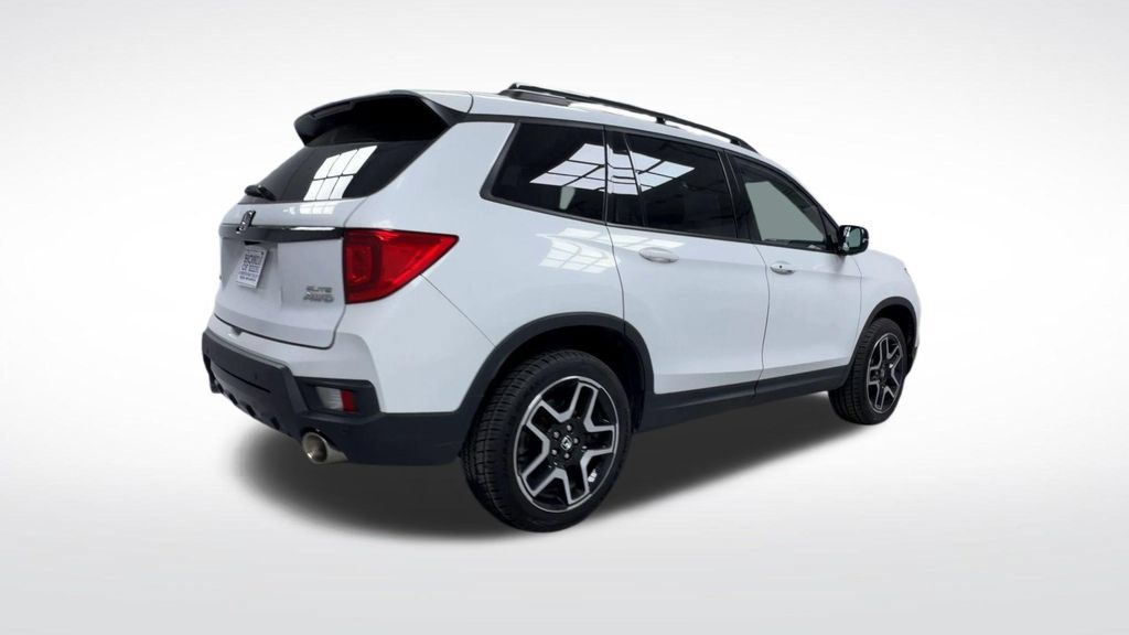 Used 2023 Honda Passport Elite image 8