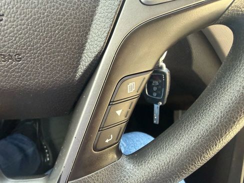 Used 2017 Hyundai Santa Fe Sport image 16