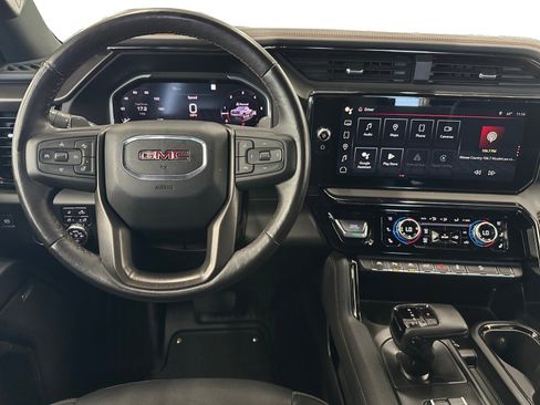 Used 2023 GMC Sierra 1500 AT4 image 13