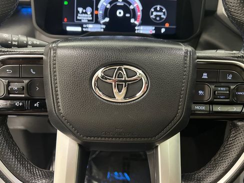 Used 2023 Toyota Tundra Platinum AWD/4WD image 15