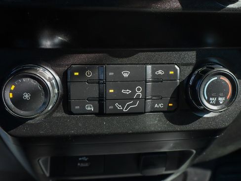 Used 2019 Ford F250 XL w/ Power Equipment Group image 34