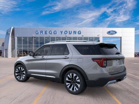 Used 2026 Ford Explorer Platinum w/ LUX Leather Package AWD/4WD image 4
