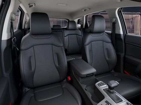 New 2026 Kia Sportage EX FWD image 15